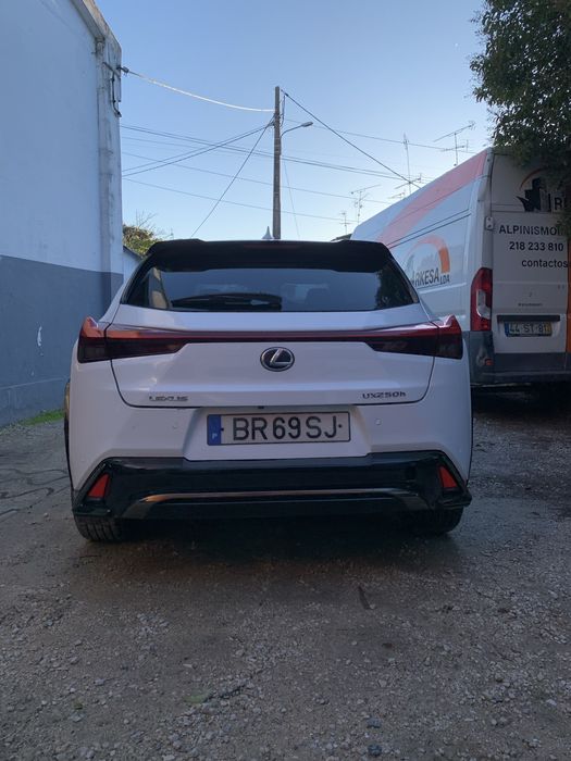 Lexus UX 250 híbrido