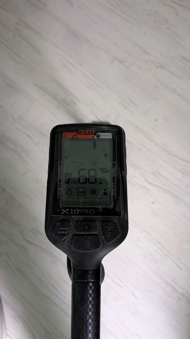 Quest X10 Pro - Wykrywacz metali + xpointer