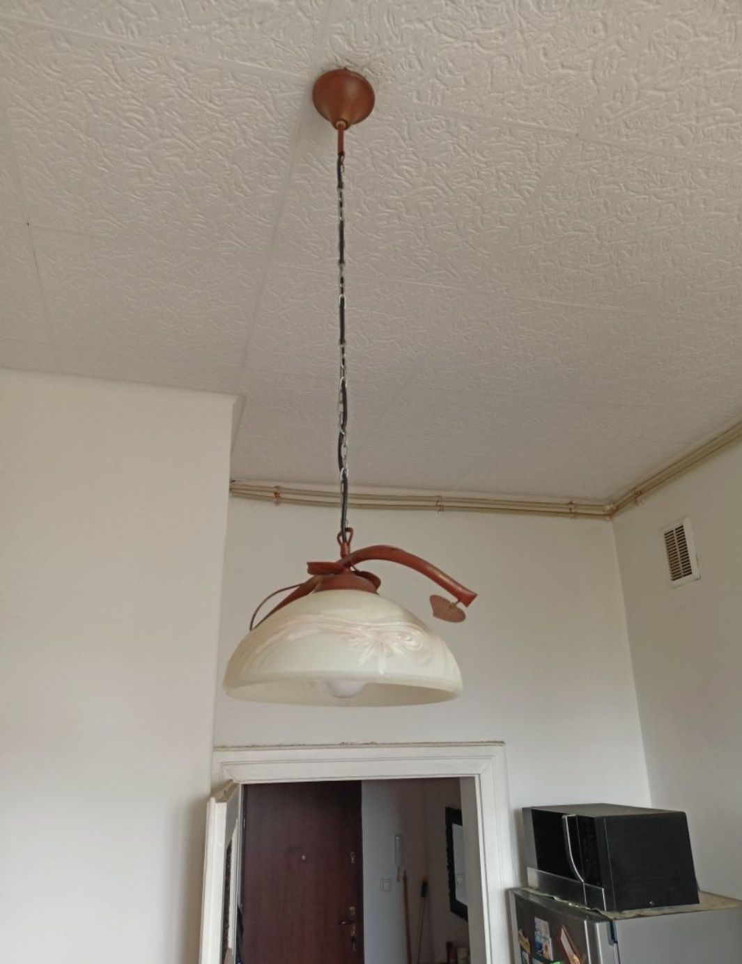 Piękna szklana lampa złota