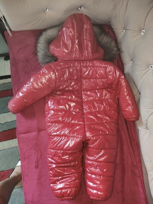 Kombinezon LAttante czerwony błyszczący 80-92  z futerkiem