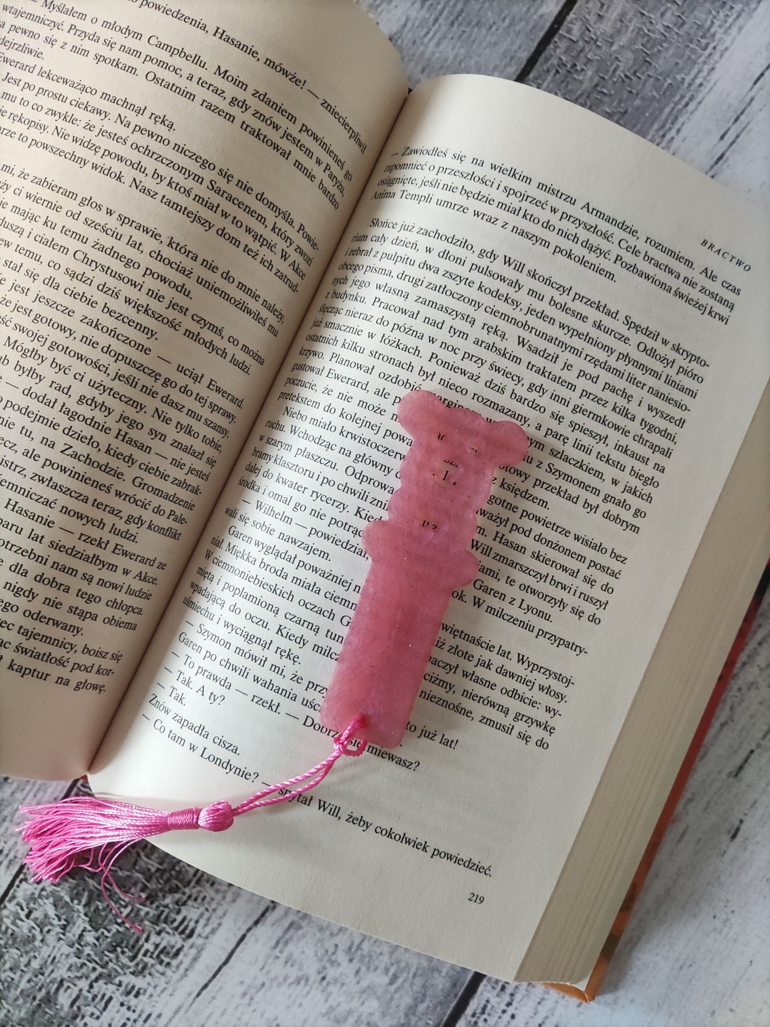 Zakładka do książki różowy miś rękodzieło handmade z żywicy