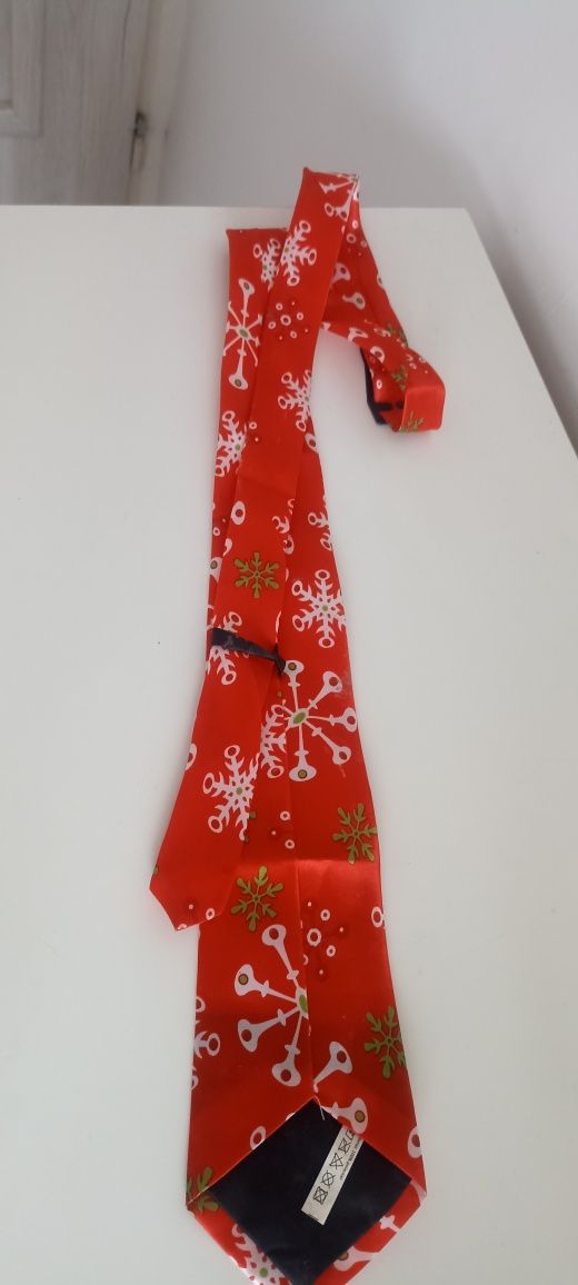 Red Snowflake Men's Nectie 58 " Polyester Novelty Tie Christmas Winter