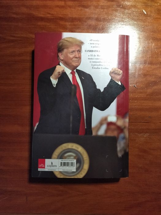 Livro "Medo: Trump na Casa Branca" de Bob Woodward