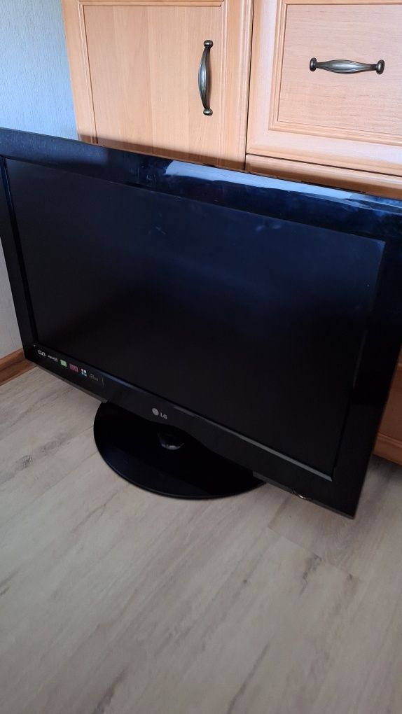 Telewizor LCD LG32 LG3000