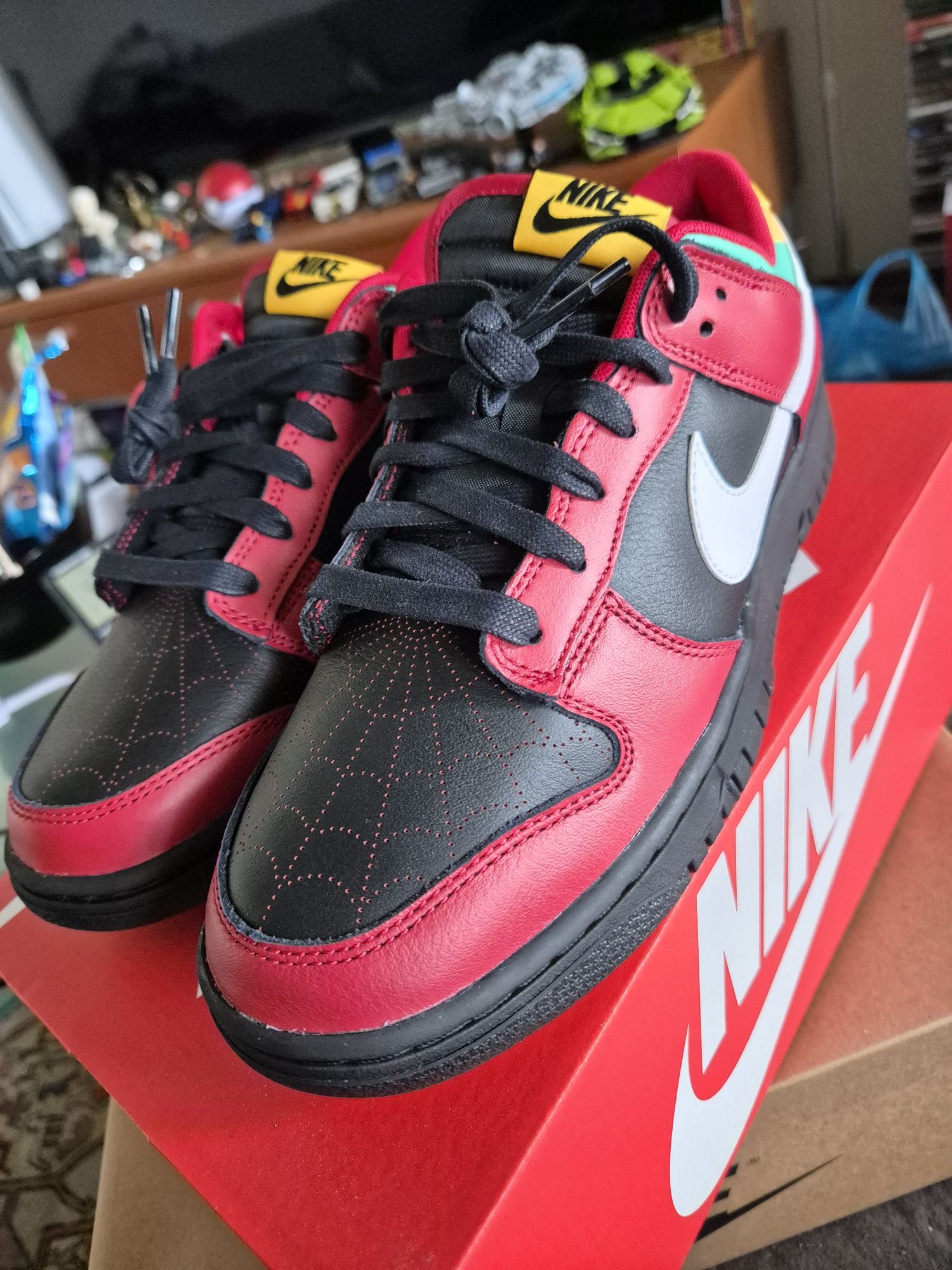Nike dunk low retro ltd