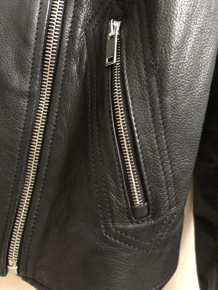 Шкіряна куртка Massimo dutti