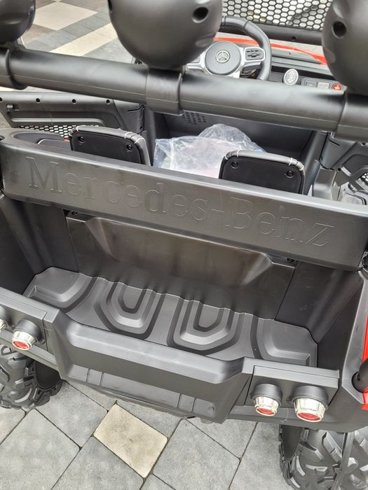 Дитячий електромобіль мерседес