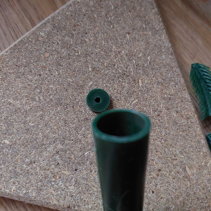 Радянська штучна ялинка – набір для реставрації