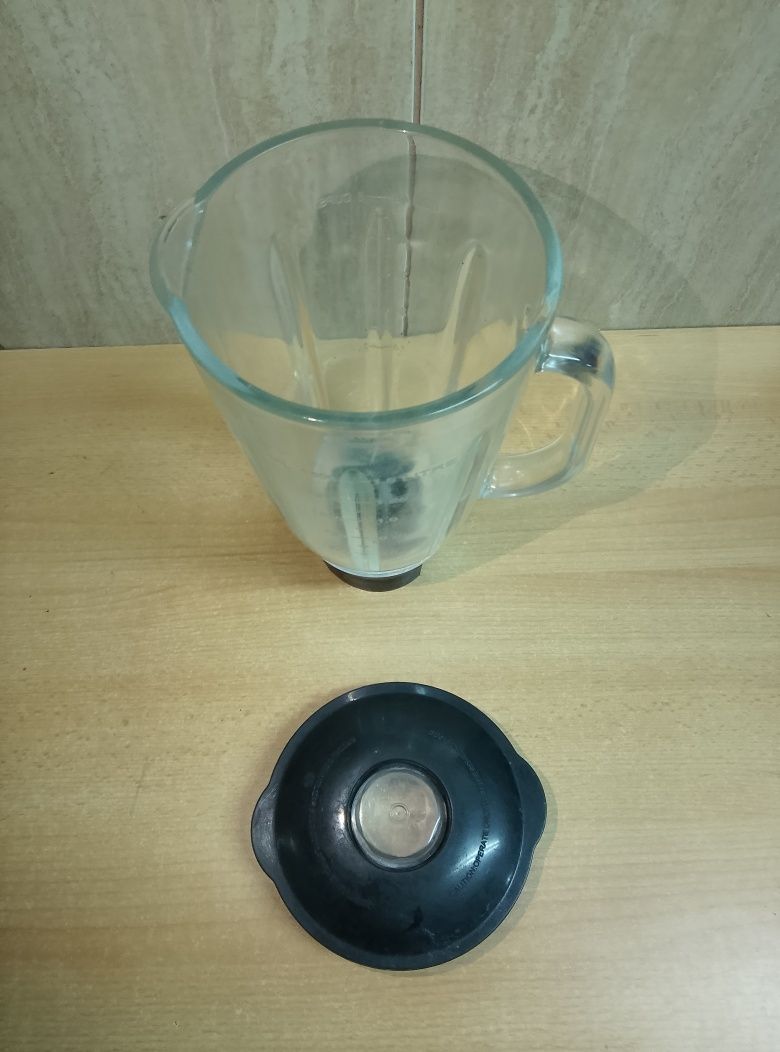 Blender stołowy kielichowy HOFFEN 500W
