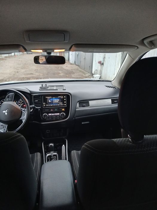 Продам Mitsubishi Outlander в чудовому  стані