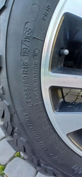 BF GOODRICH Opony 265/60 r18 AT 4 sztuki