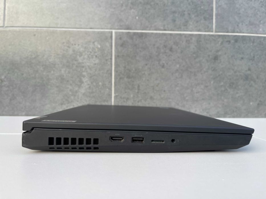 Lenovo ThinkPad P15 G1/i7-10850H/32Gb/512Gb M2/15.6" IPS/ T1000 (4Gb)