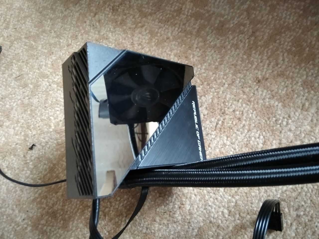 Водяне охолодження ASUS ROG Ryujin 360