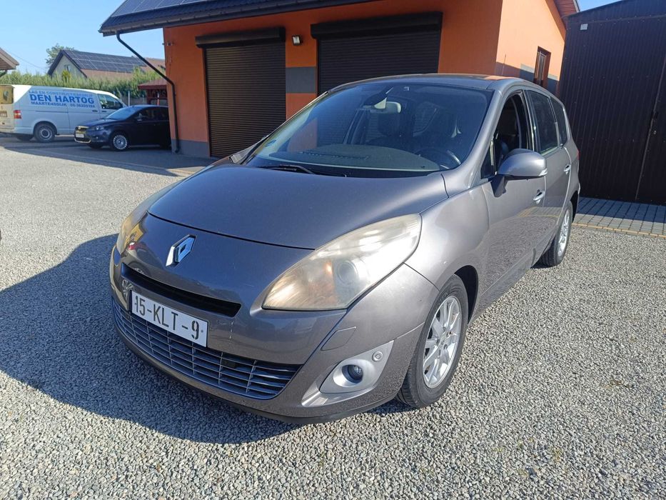 Renault Megane Scenic III 2,0 B  2010 rok 7 os HAK opłacony automat
