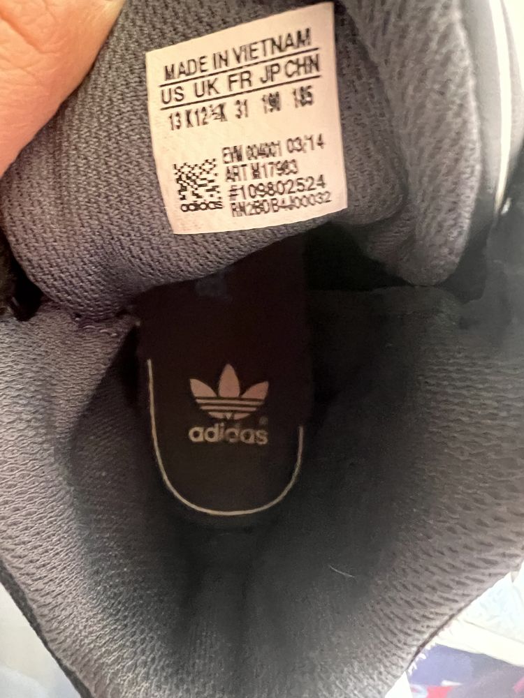 Кроссовки adidas оригинал