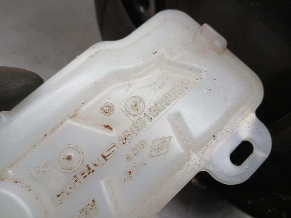 Bomba central dos travões RENAULT Kangoo III