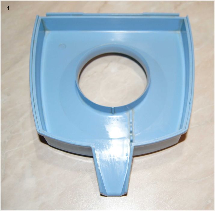 Pokrywa sokowirówki Predom-Mesko SW–3 pokrywa zbierająca sok z lejkiem