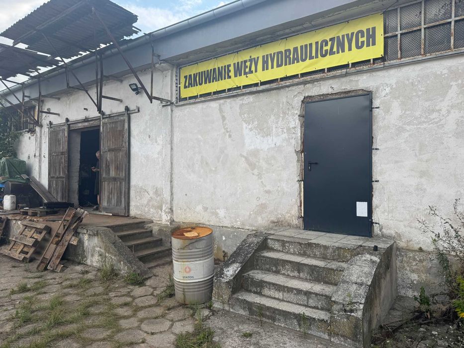 Wynajmę halę  55, 110, 150  lub 210m2 z placem