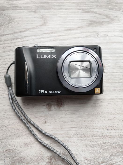 Цифровий фотоапарат Panasonic lumix dmc tz 20