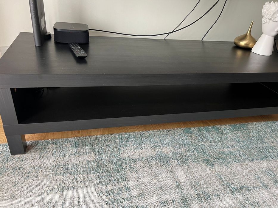 Móvel de sala com dois níveis