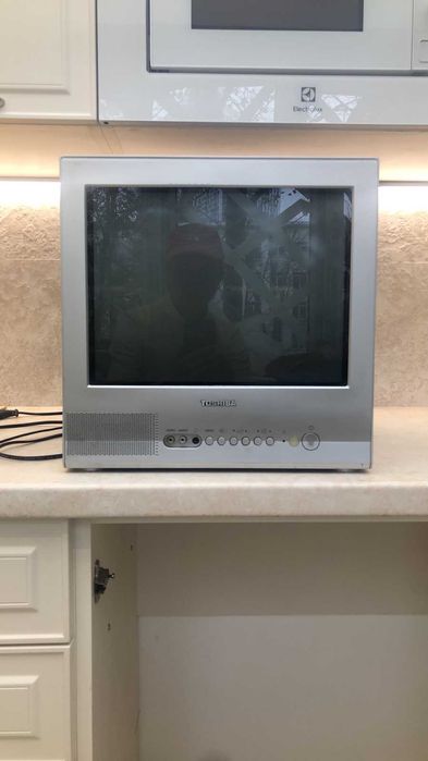 телевизор TOSHIBA 15CSZ2R