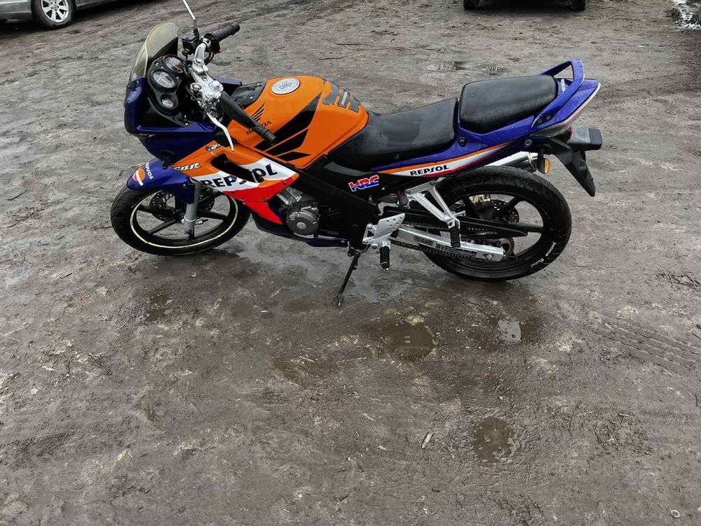 Продається Honda cbr125 2005 рік в супер стані!!!