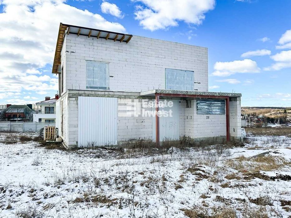 Продам домовладение в частном посёлке, по адресу: ул. Монтажная, 1.