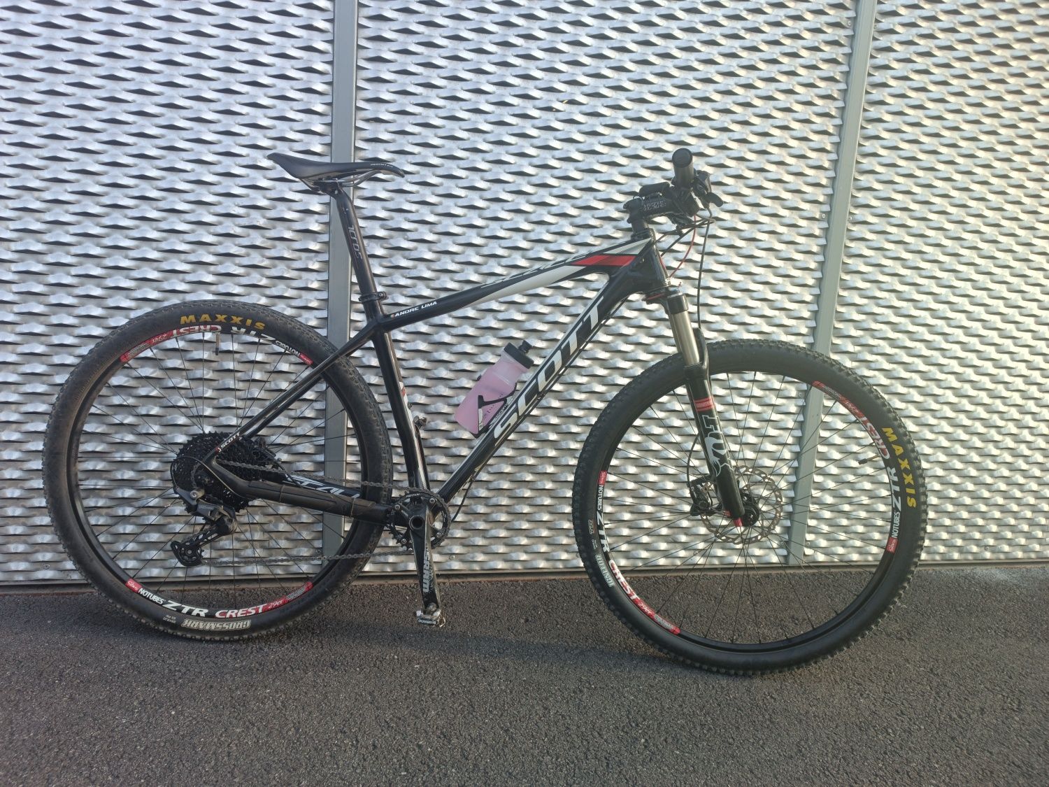 Bicicleta Scott Scale 930