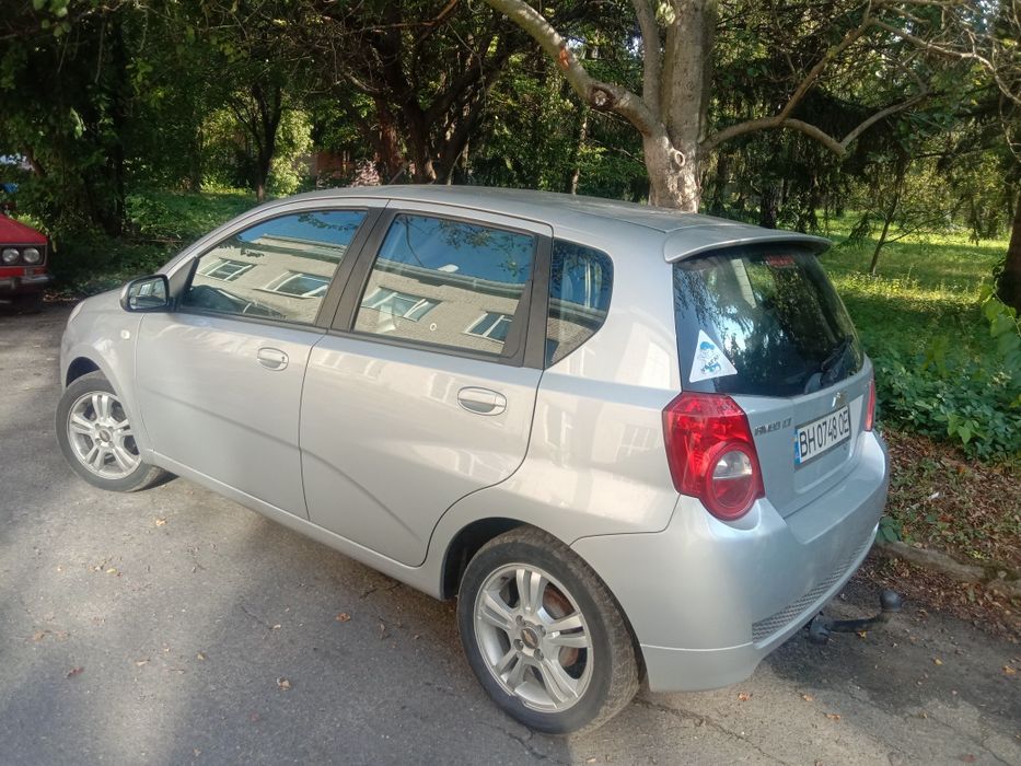 Продам машину Шевроле Авео 1,4 в ідеальному стані