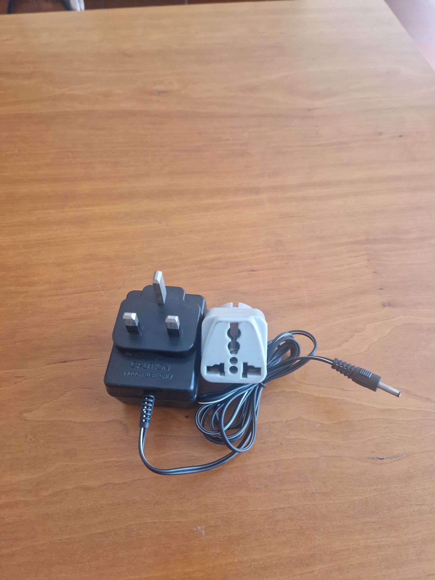 AC/DC Adapter Class 2 Power Supply Model IX01-18