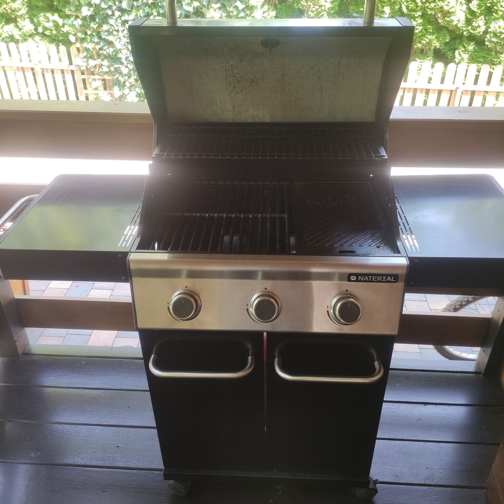 Grill gazowy 3 palnikowy 10,5Kw
