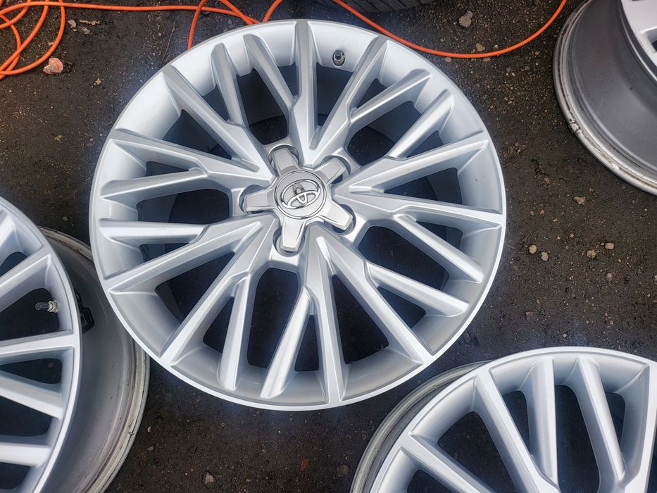 Alufelgi 18 Toyota CHR CH-R Auris Corolla Yaris Cross 5x114,3 TPMS