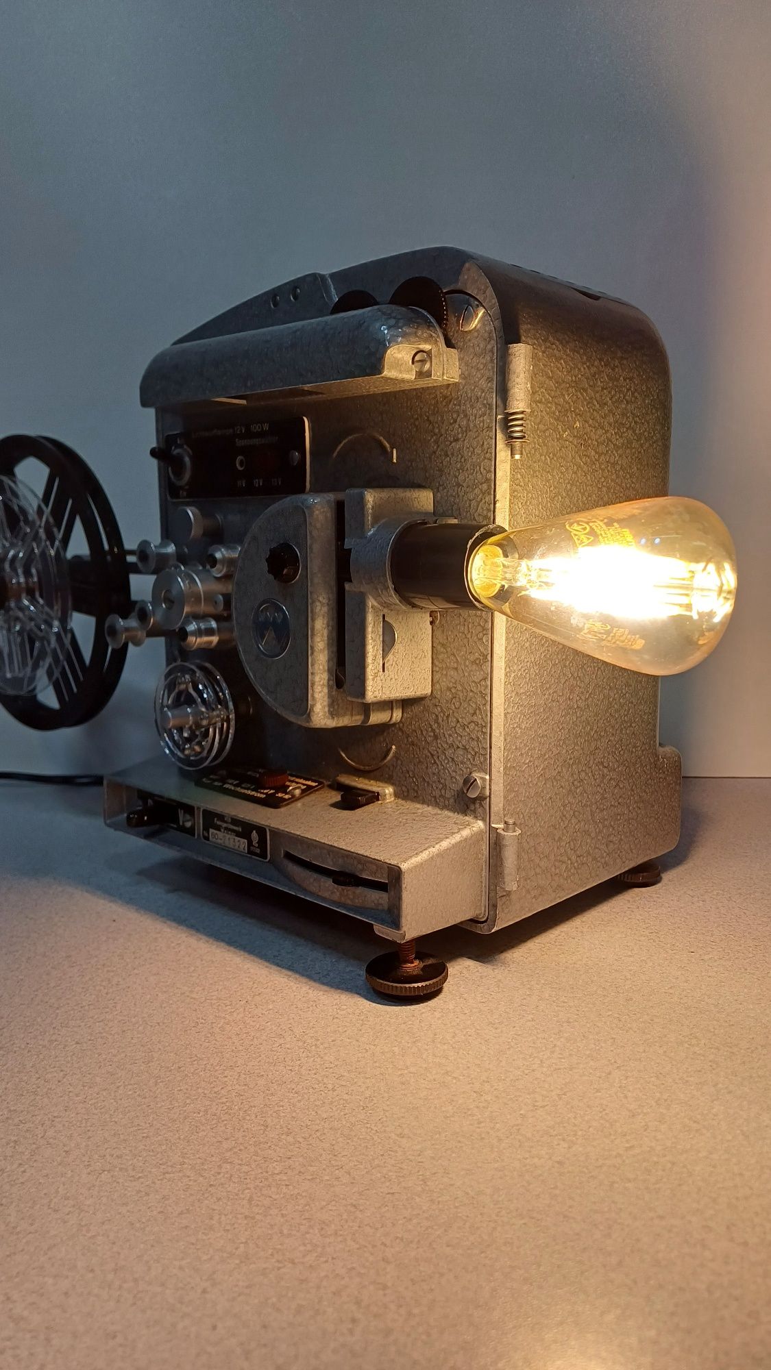 Projektor 8 mm  retro lampka