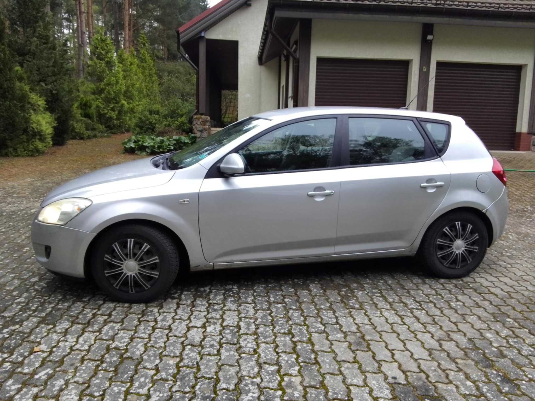 Kia cee'd 2008 1.6 crdi