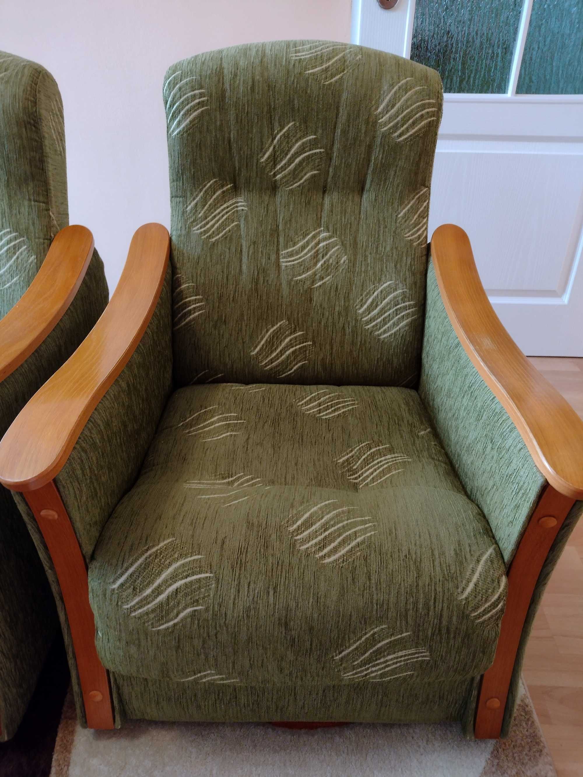 Fotele zielone tapicerowane
