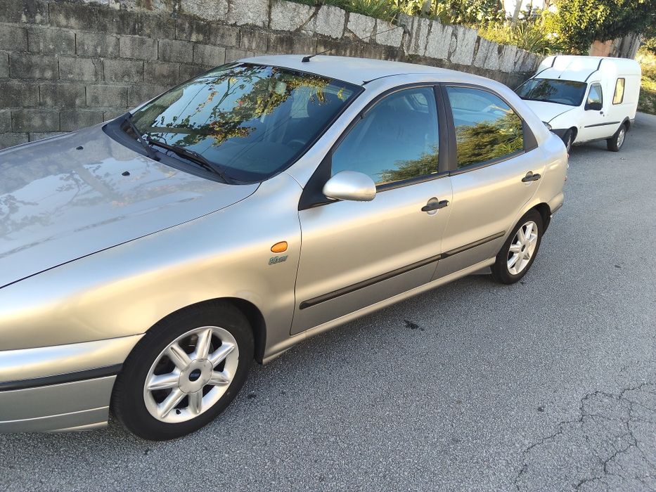 Carro a gasolina baratinho Fiat brava impecável um dono