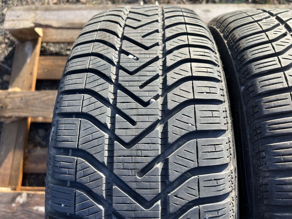 2xopona zimowa PIRELLI w rozmiarze 195/55 R16 - RUN Flat