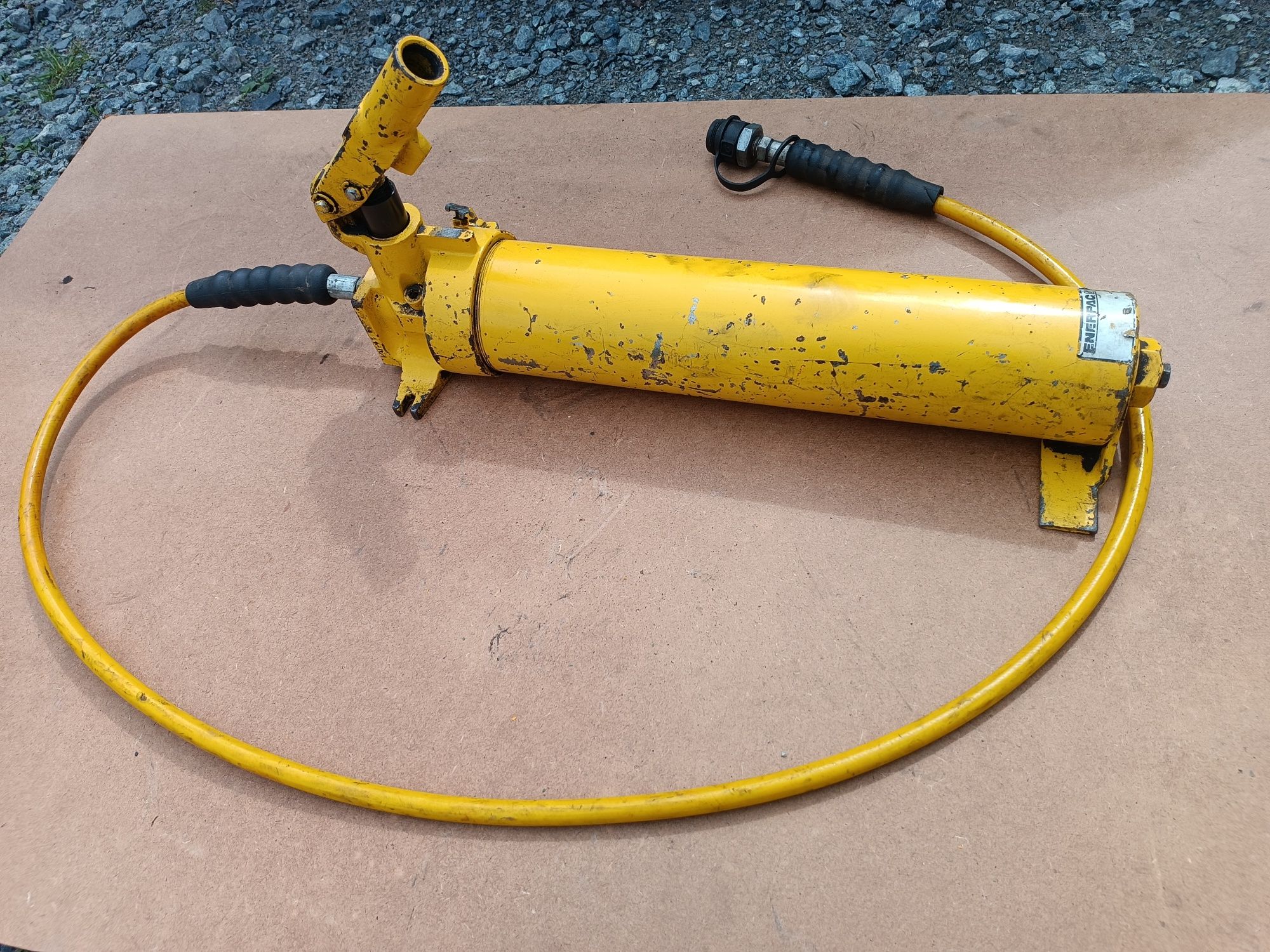 Pompa manualna hydrauliczna Typ-P80 o ciśnieniu max 700bar enerpac