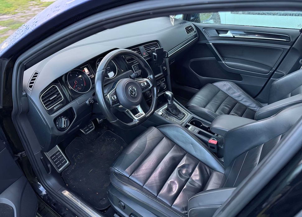 Volkswagen Golf      2016