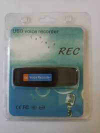 Цифровой диктофон флешка картридер  на microSD