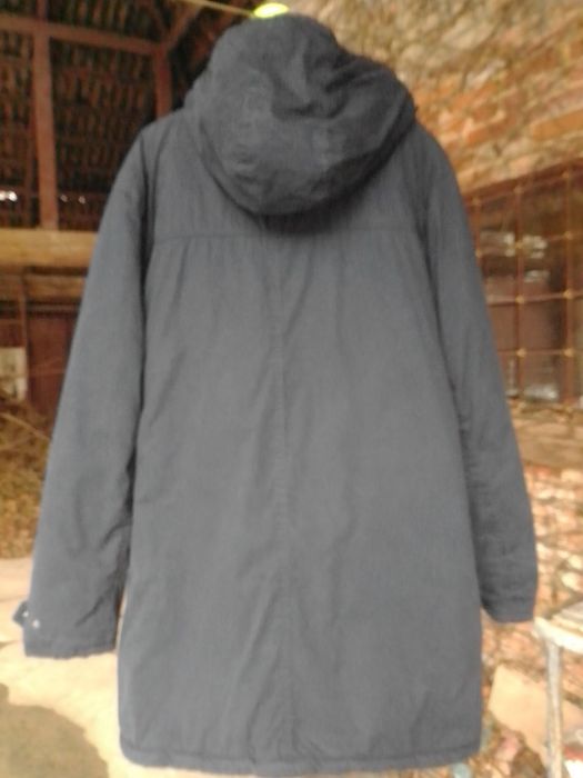 Стеганая  куртка, синего цвета с капюшоном, разм. 50-52