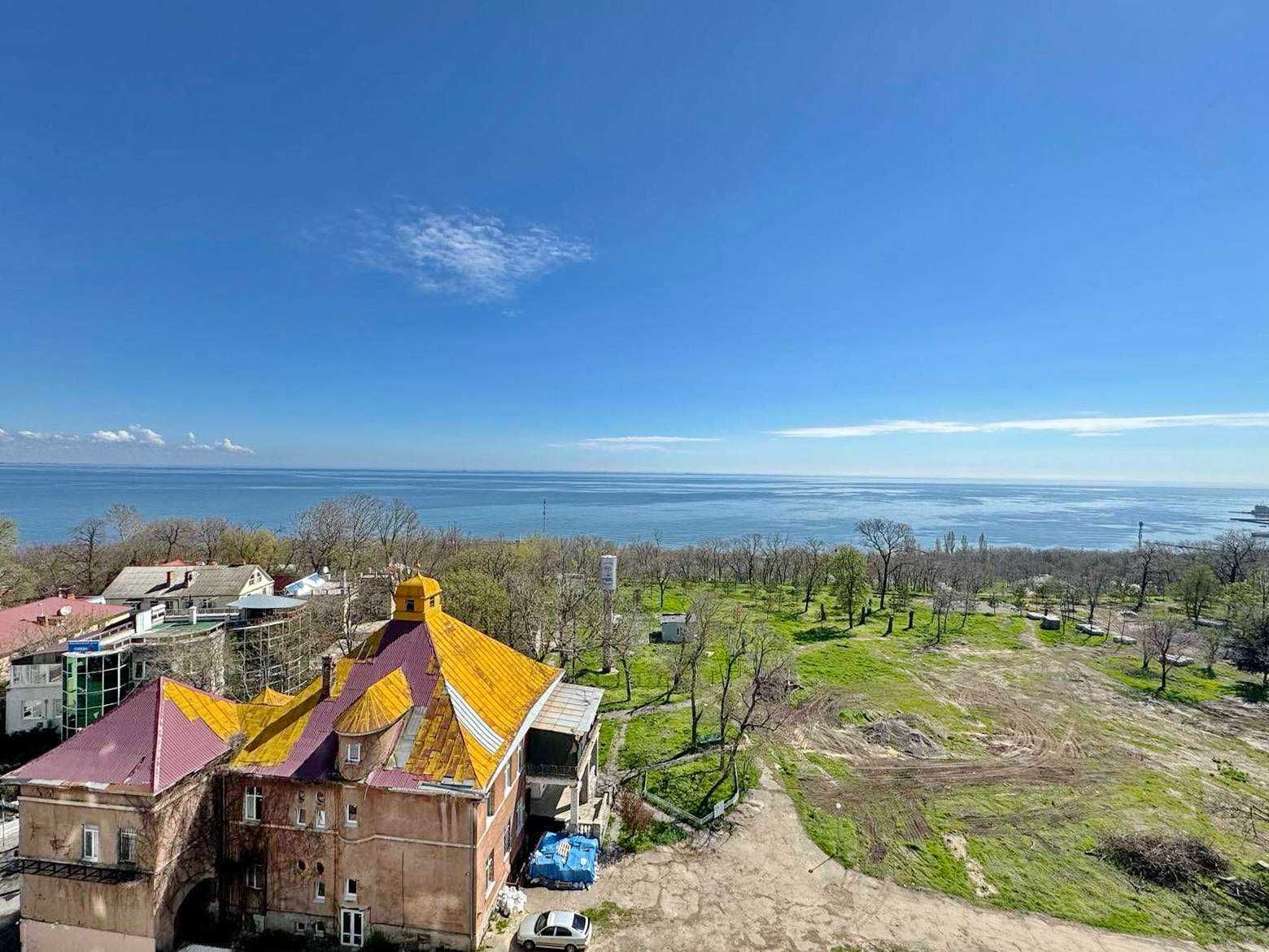 ЖК Ланжерон. Просторная квартира с террасой и прямым видом моря.