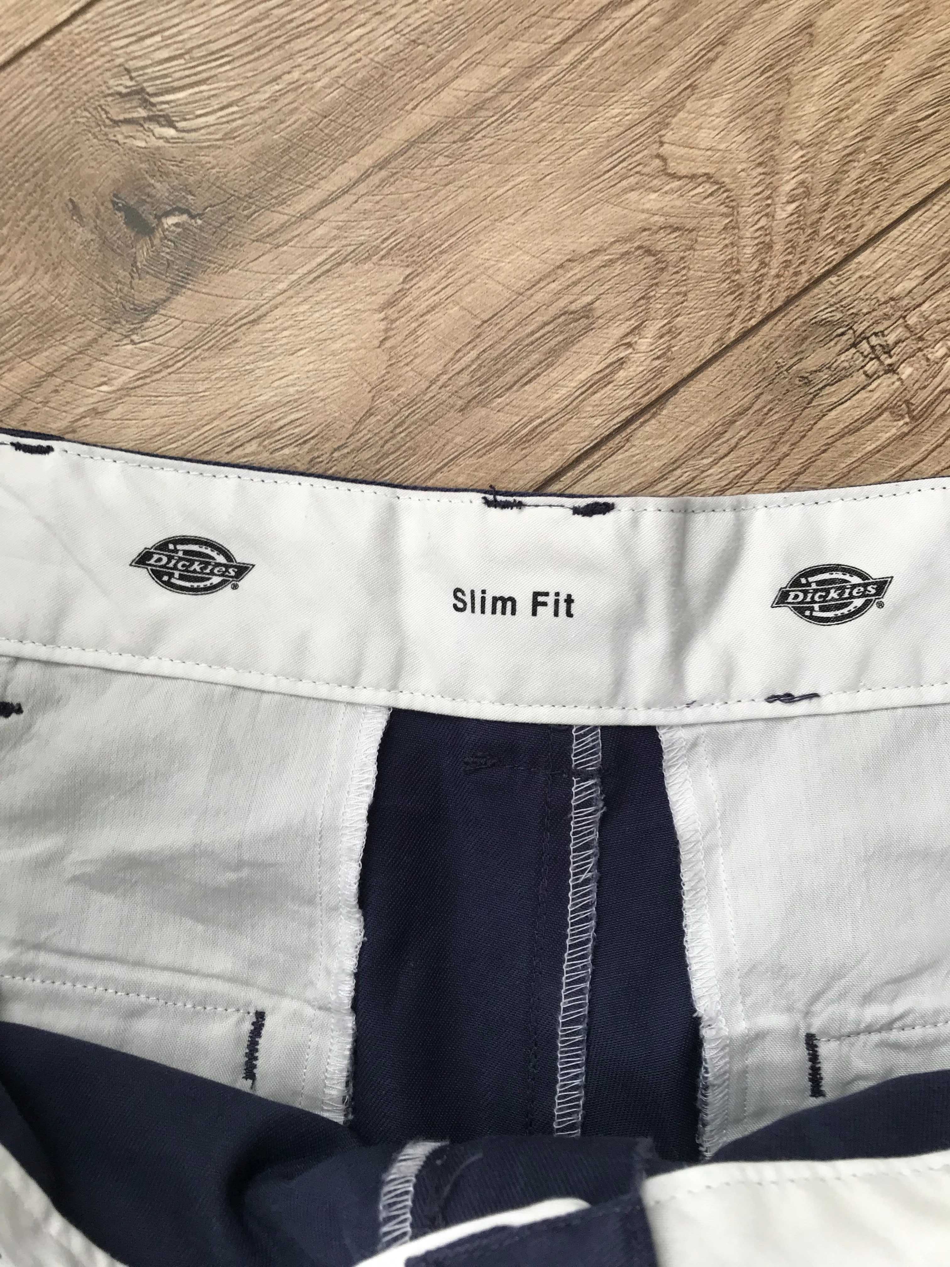 Spodenki Dickies Slim Fit rozm. XL ( 56' W40)