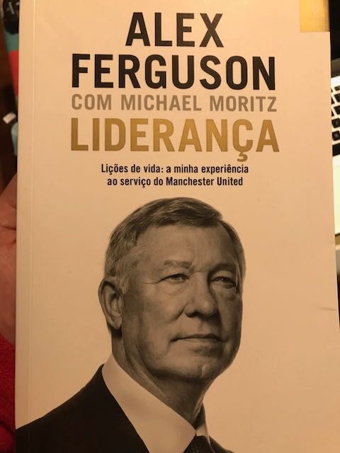 LIVROS GESTÃO E FORMAÇÃO