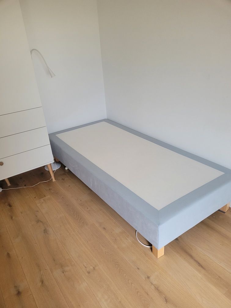 Łóżko tapicerowane 90x200 stan idealny