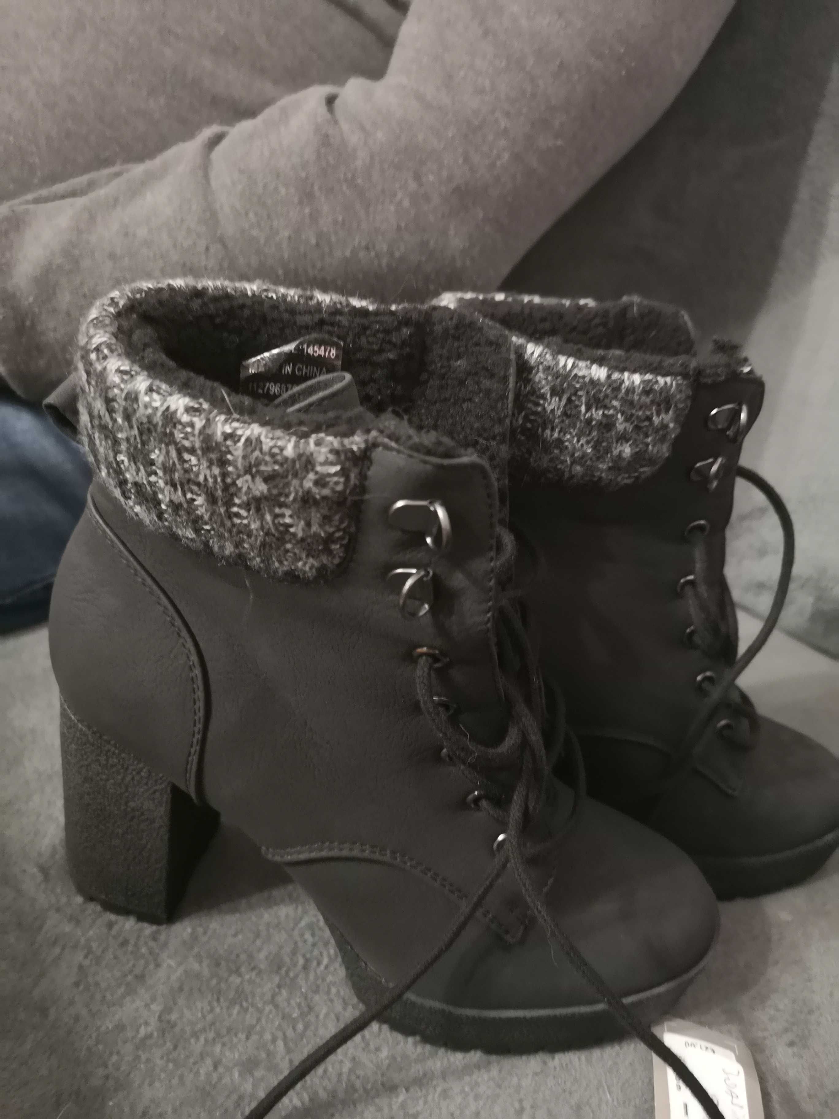 Botki Workery  trapery  czarne - nowe 39