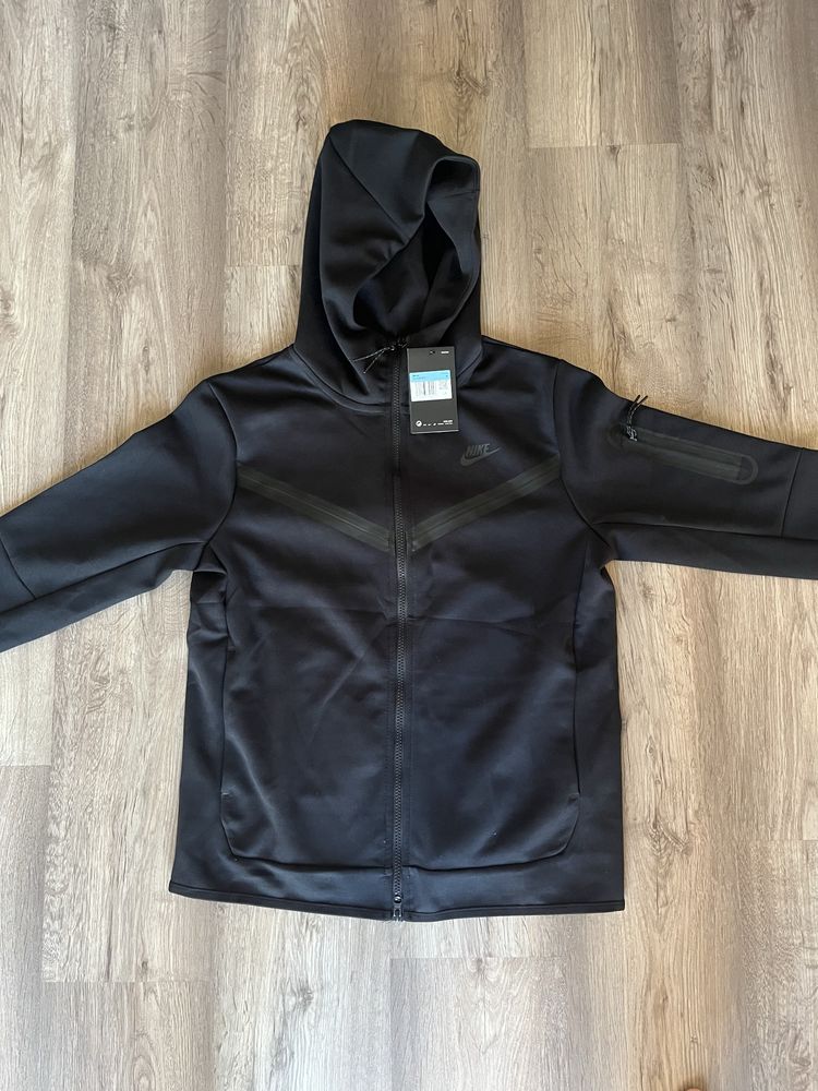 Nike tech preto M