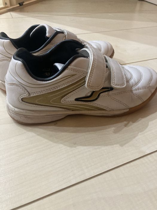 Кросівки Avic tech