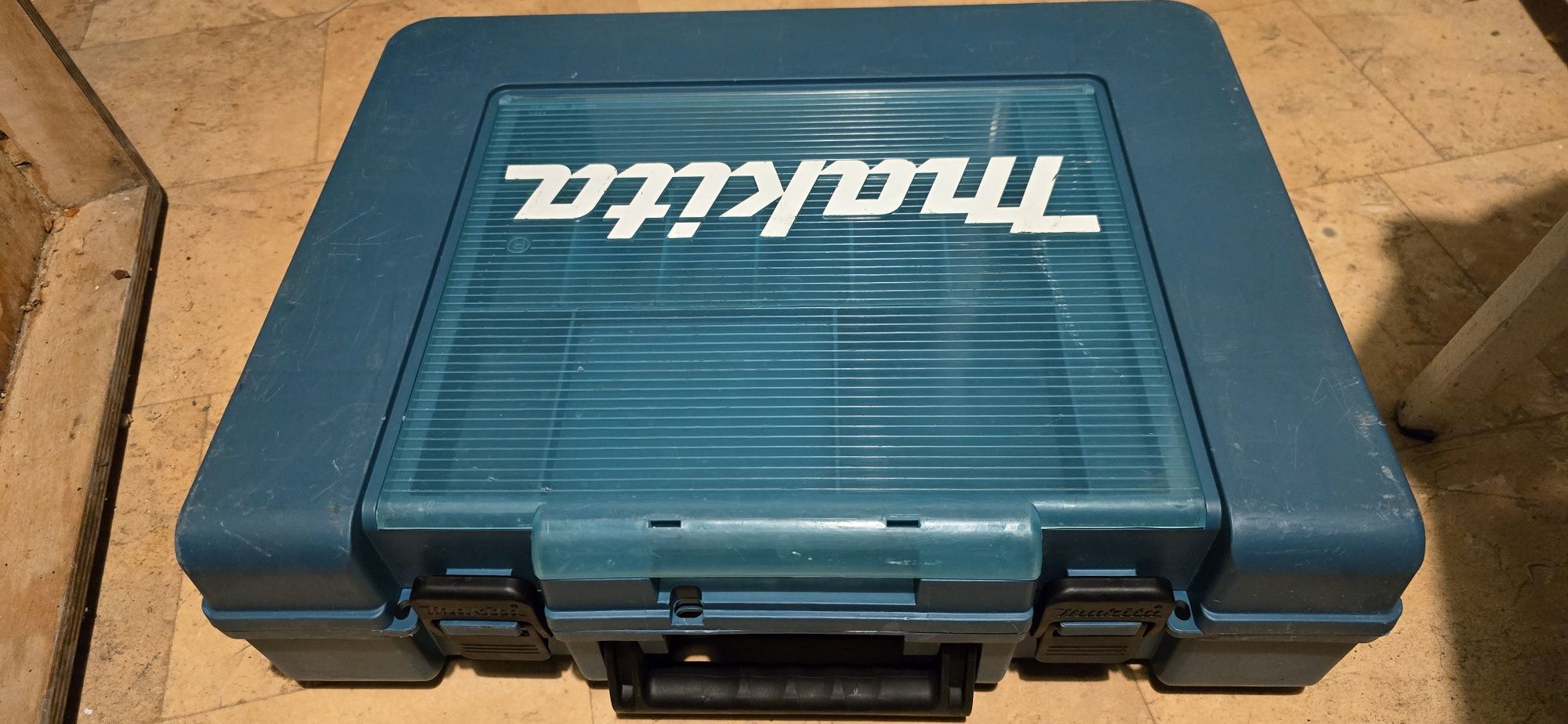 Makita walizka, skrzynka, kufer z przegródkami na elektronarzędzia