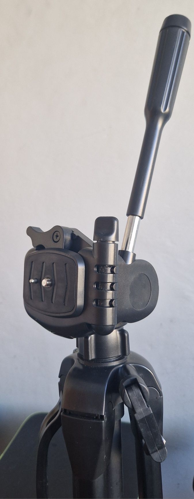 Statyw pod aparat